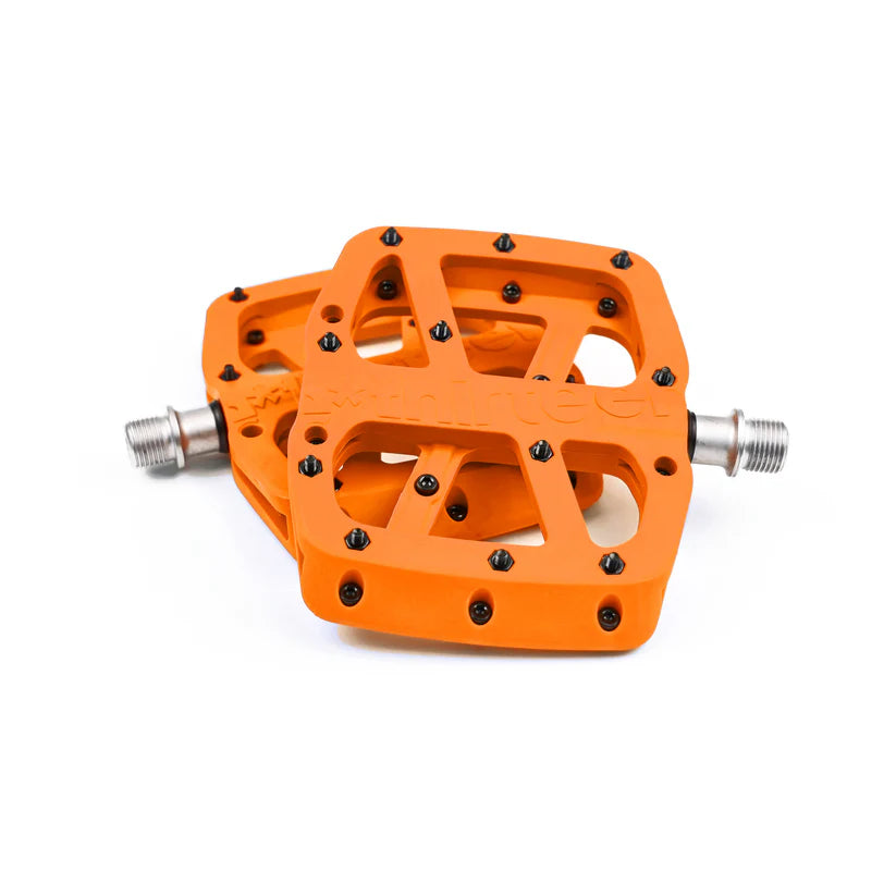 e*thirteen Base Pedals ~399 g Pair, 100 × 110 mm Composite Flat Pedals